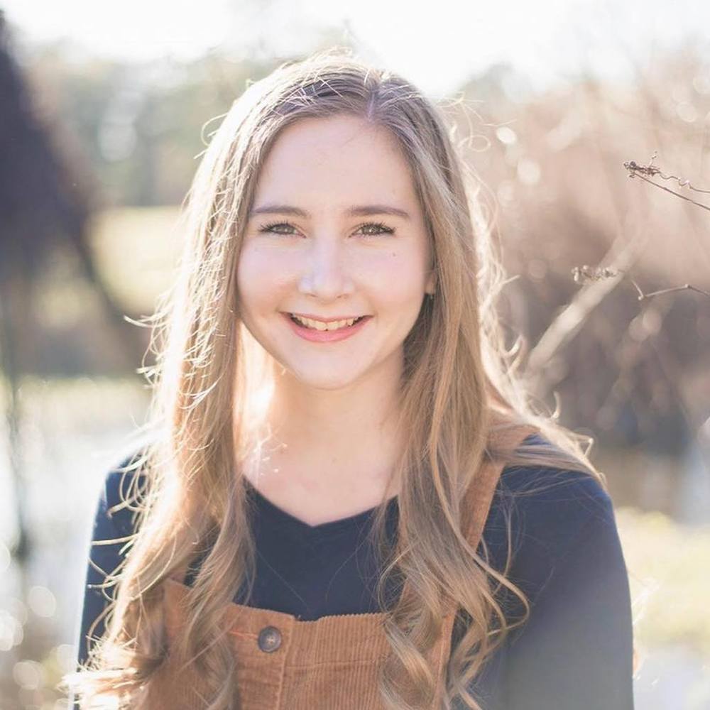 Meet your Posher, Caroline